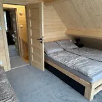 Osada Wichrowe Wzgórze Domek alpejski *