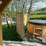 Osada Wichrowe Wzgórze Domek alpejski