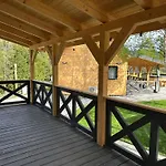 Osada Wichrowe Wzgórze Domek alpejski