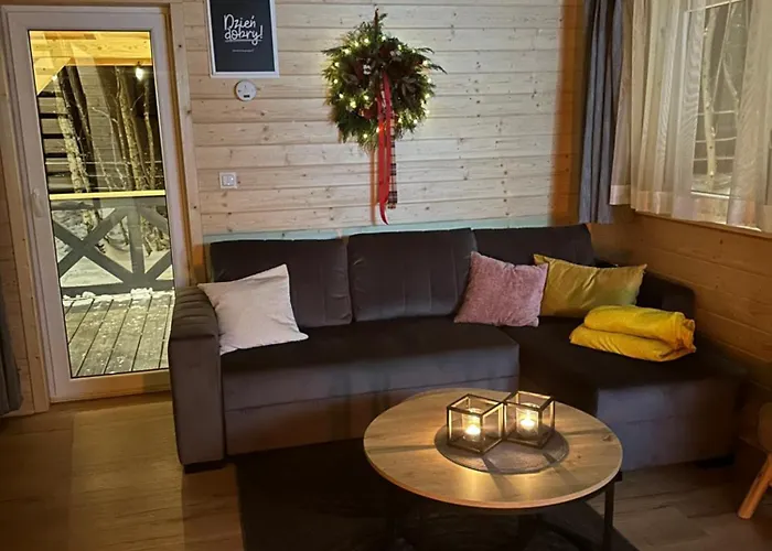 בקתה Osada Wichrowe Wzgorze רייצ'ה