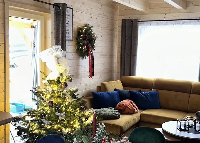 בקתה Osada Wichrowe Wzgorze רייצ'ה