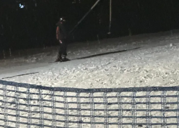 Osada Wichrowe Wzgorze בקתה